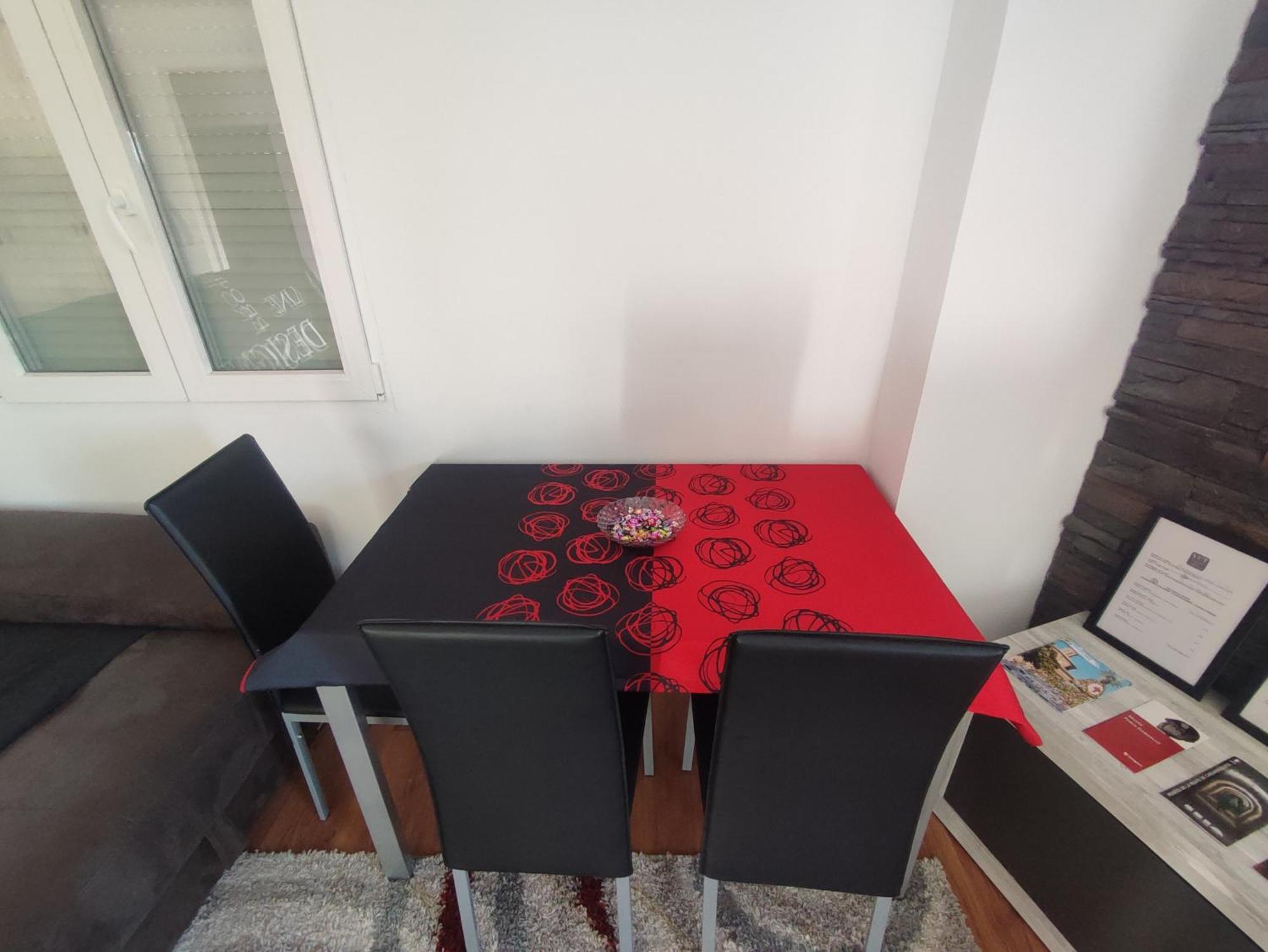 Apartamento Cerca Plaza Pilar Сарагоса Екстериор снимка